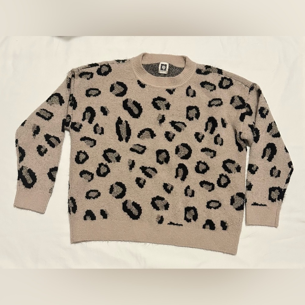 Anne Klein Cheetah Sweater Large